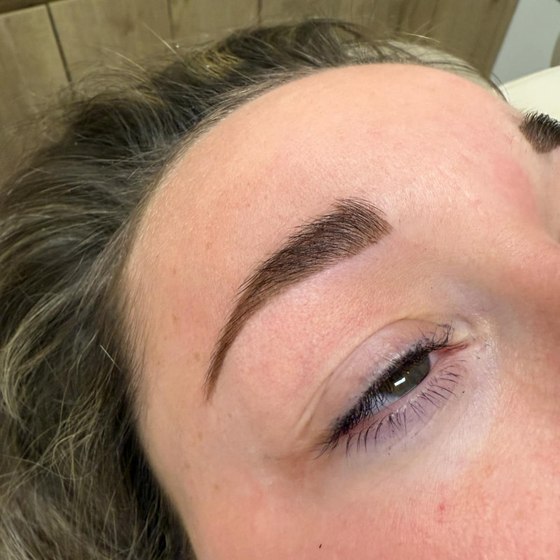 Coloration des cils ou des sourcils